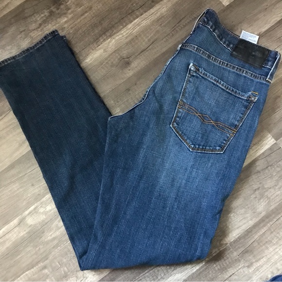 DENIZEN from LEVI’S 230 ATHLETIC FIT/SLIM STRAIGHT JEANS FOR MEN SIZE 32/34 - Picture 13 of 14